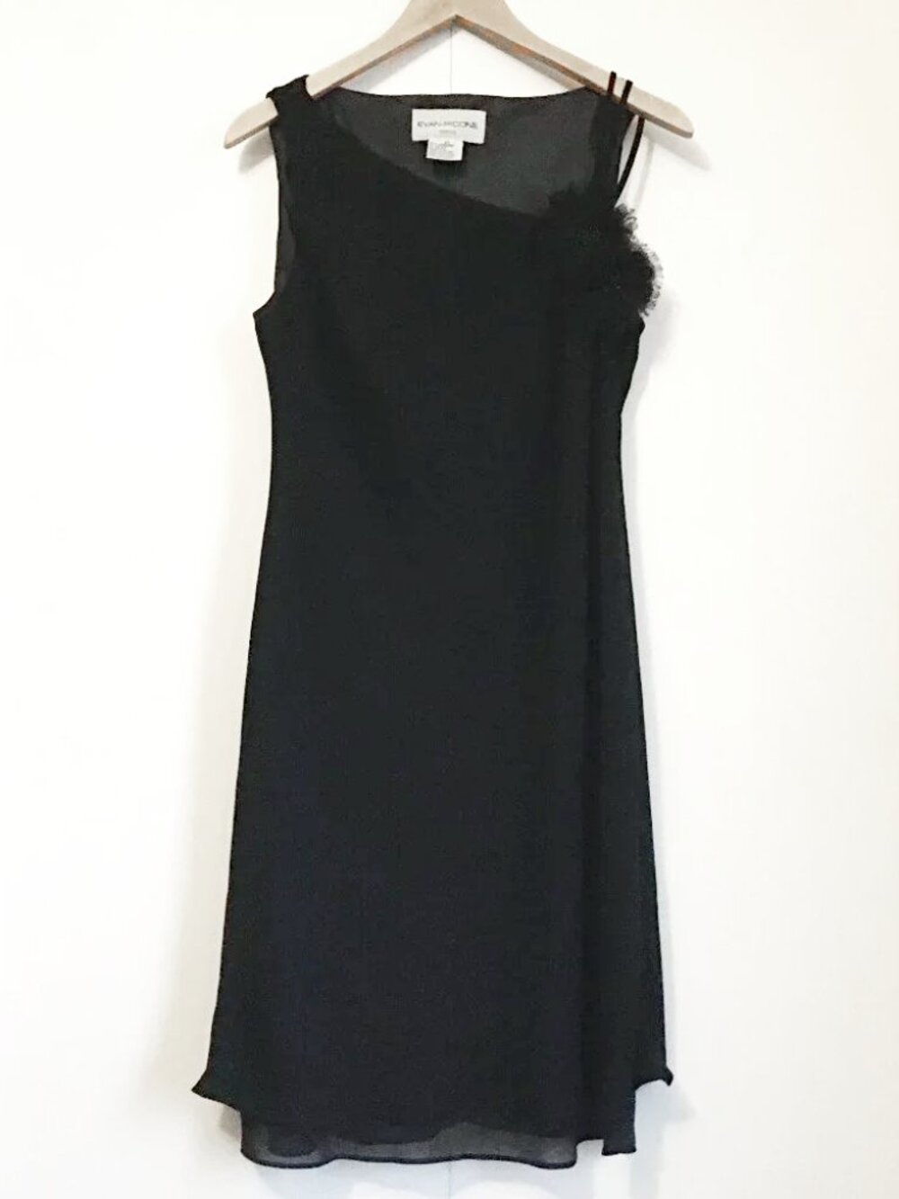 1920s Style Sleek Gothic Vampire Prom Corsage Drop Waist Dress - Size 12